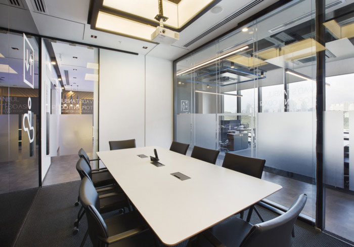 辦公室裝修踢腳線應該怎么選？